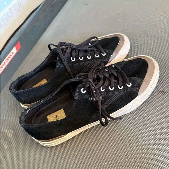 HUF Black Classic Lo Shoes Men’s Size 9 - Picture 1 of 8
